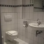 Westlake 3*