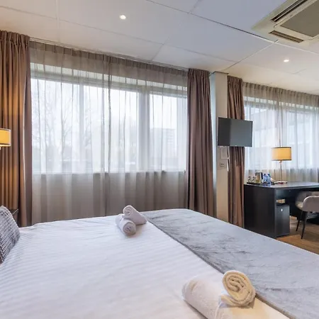 Отель New West 3*