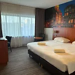 Отель Westlake